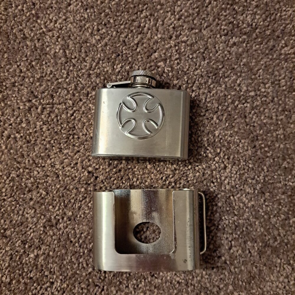 Vintage Body Rage Steel Flask Iron Cross Belt Buckle - Picture 6 of 8
